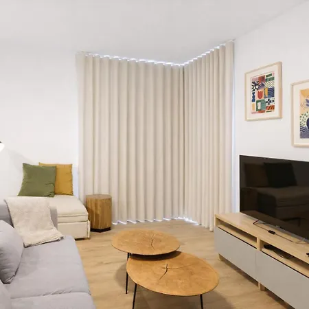 Mira Living Apartment